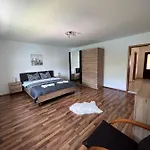 Appartement Oaza Mira - Apartment With Lake View & Private Pool Kovacevo Polje