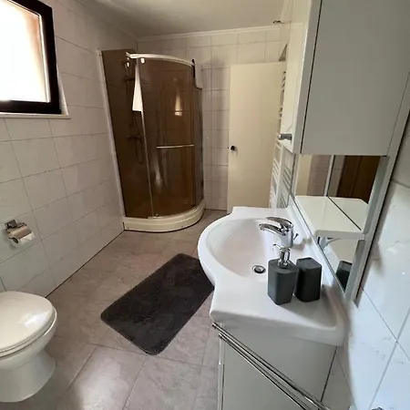 Oaza Mira - With View & Private Pool Apartment