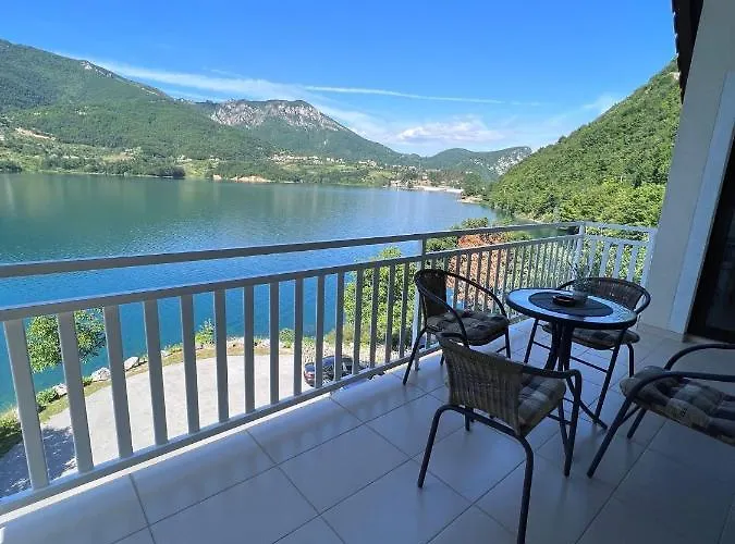 Oaza Mira - Apartment With Lake View & Private Pool *