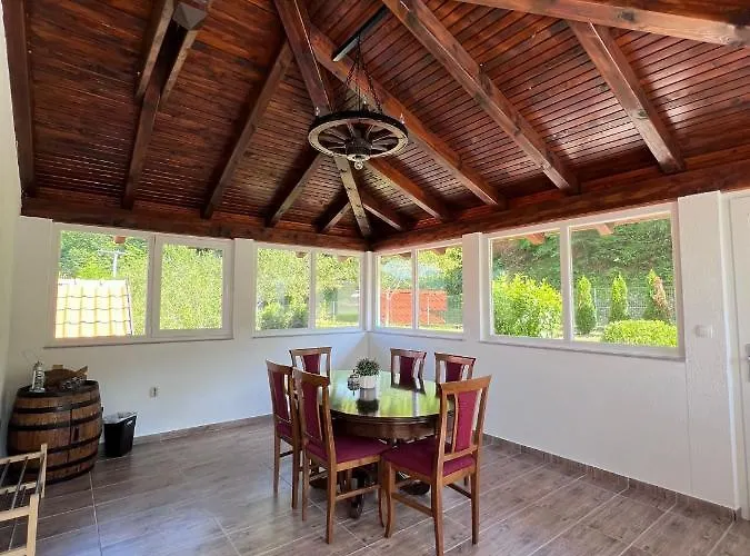 Oaza Mira - Apartment With Lake View & Private Pool 公寓 Kovacevo Polje