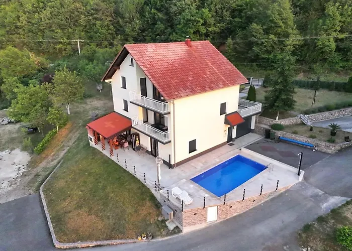 Oaza Mira - Apartment With Lake View & Private Pool