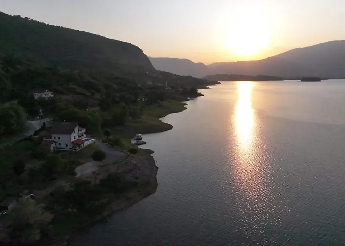 Oaza Mira - Apartment With Lake View & Private Pool Kovacevo Polje