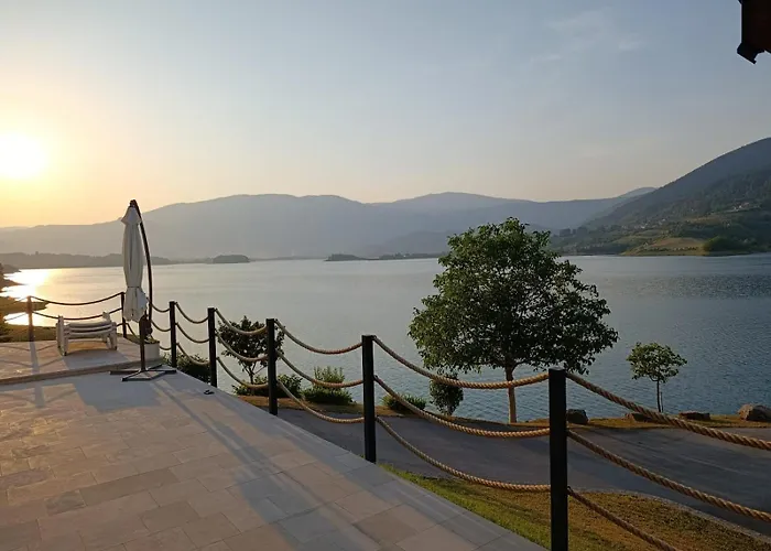 公寓 Oaza Mira - Apartment With Lake View & Private Pool *